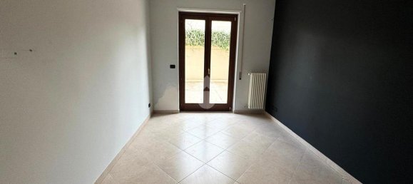 4 rooms Apartment in Altamura, Italy No. 14623 10