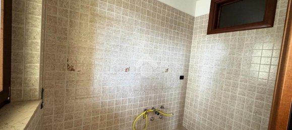 4 rooms Apartment in Altamura, Italy No. 14623 24