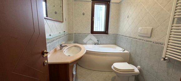 4 rooms Apartment in Altamura, Italy No. 14623 14