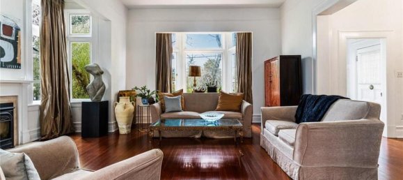 3 bedrooms House in British Columbia, Canada No. 1341 11