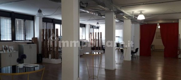 5 rooms Office in Agrate Brianza, Italy No. 211438 11