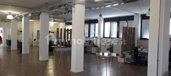 5 rooms Office in Agrate Brianza, Italy No. 211438 2