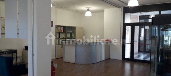 5 rooms Office in Agrate Brianza, Italy No. 211438 4
