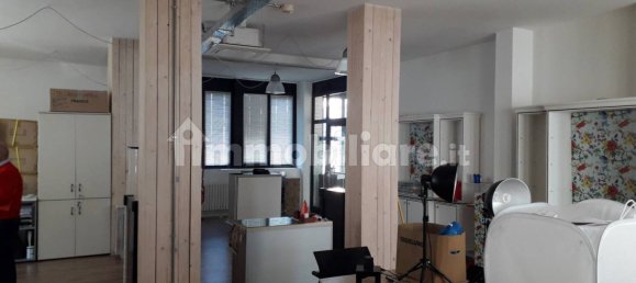 5 rooms Office in Agrate Brianza, Italy No. 211438 9