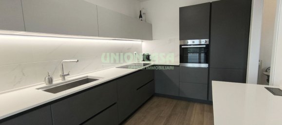 3 rooms Penthouse in Tradate, Italy No. 312007 5