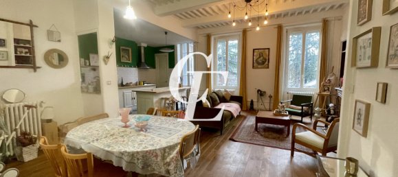 Квартира с 3 спальнями в Сент-Этьен, Франция № 240334 2