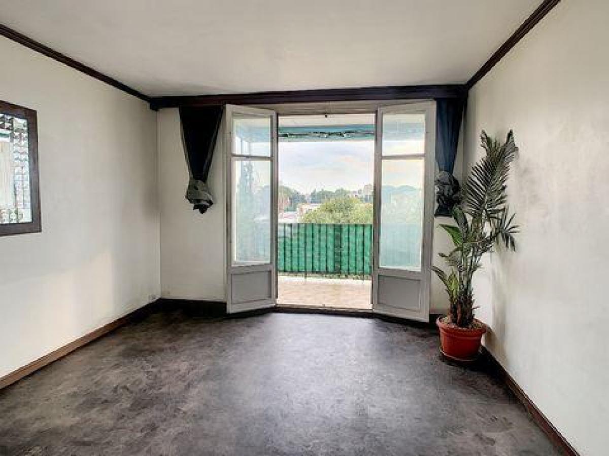 Estudio en el condominio en Avignon, France No. 14014