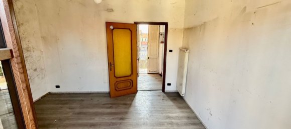 Studio in Turin, Italy No. 261464 14