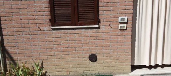 3 rooms House in Urbino, Italy No. 251850 7