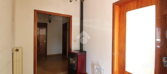 5 rooms House in Pernumia, Italy No. 59414 4