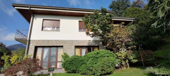 11-salle Villa à Erba, Italy No. 2325 2