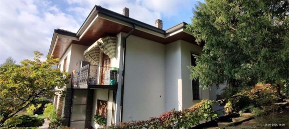 11-salle Villa à Erba, Italy No. 2325 3