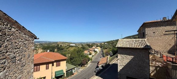 3 bedrooms Apartment in Alviano, Italy No. 269048 9