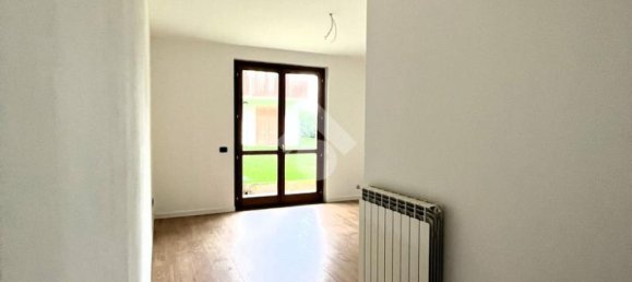 Apartamento T2 em Cologno al Serio, Italy N.º 143031 8