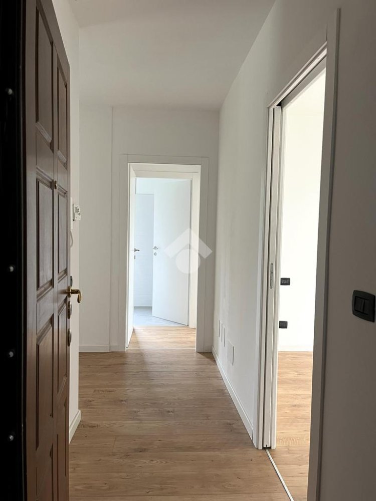 Apartamento T2 em Cologno al Serio, Italy N.º 143031