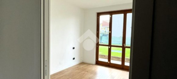 Apartamento T2 em Cologno al Serio, Italy N.º 143031 2