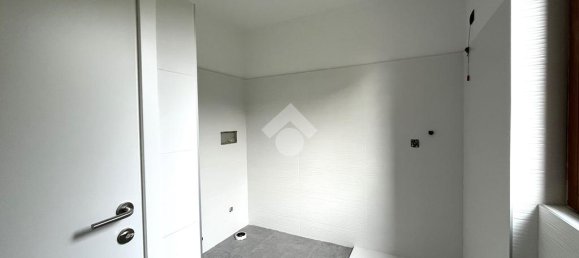 Apartamento T2 em Cologno al Serio, Italy N.º 143031 7