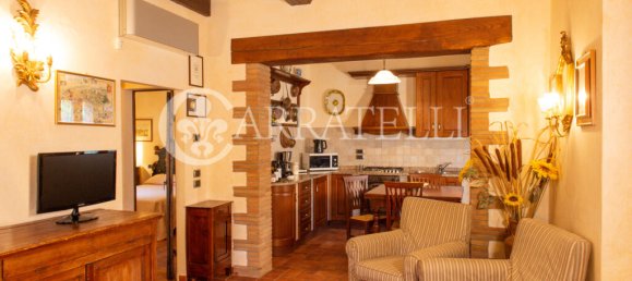 10 bedrooms House in Cortona, Italy No. 129956 3