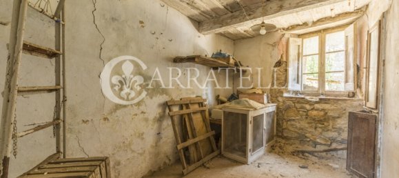 10 bedrooms House in Cortona, Italy No. 129956 18