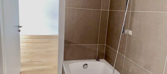 Квартира с 3 комнатами в Вена, Австрия № 207561 10