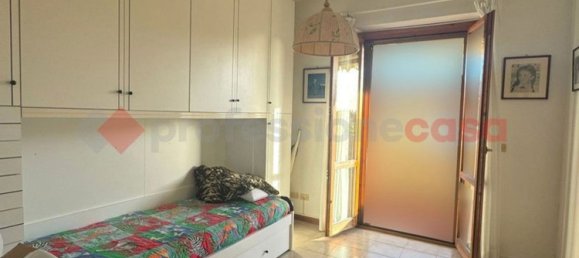 4 Schlafzimmer Doppelhaus in Livorno, Italy, Nr. 348049 19