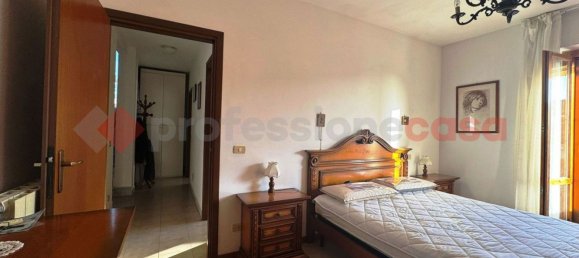 4 Schlafzimmer Doppelhaus in Livorno, Italy, Nr. 348049 16
