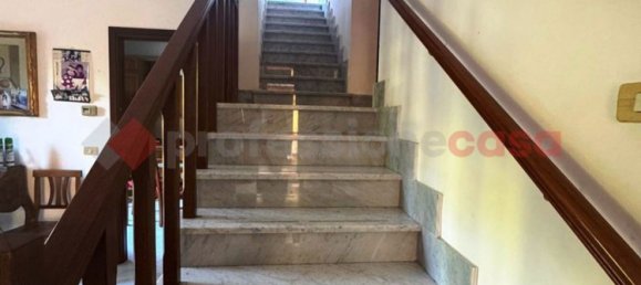 4 Schlafzimmer Doppelhaus in Livorno, Italy, Nr. 348049 12