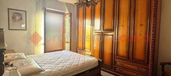 4 Schlafzimmer Doppelhaus in Livorno, Italy, Nr. 348049 17
