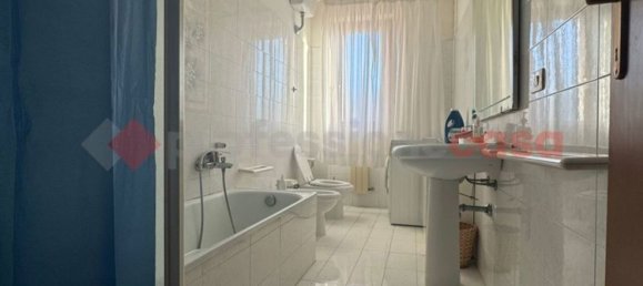 4 Schlafzimmer Doppelhaus in Livorno, Italy, Nr. 348049 21