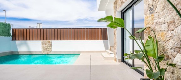 3 bedrooms Villa in Roldan, Spain No. 13787 3