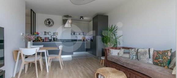 2 bedrooms Apartment in Noisy-le-Grand, France No. 360066 3