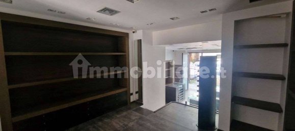 1 room Commercial property in Palermo, Italy No. 40554 8