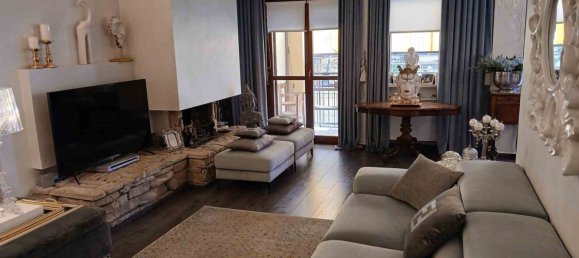 5 bedrooms Apartment in Fondi, Italy No. 360053 2