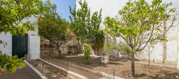 9 bedrooms Townhouse in Mahon, Spain No. 9805 11