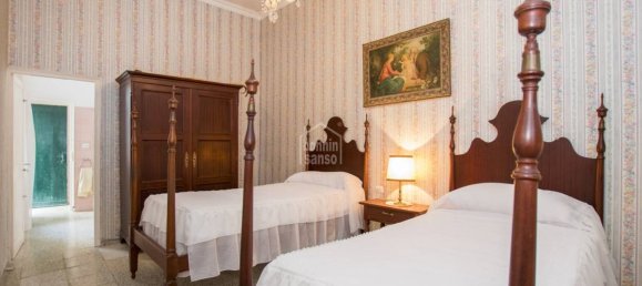 9 bedrooms Townhouse in Mahon, Spain No. 9805 4