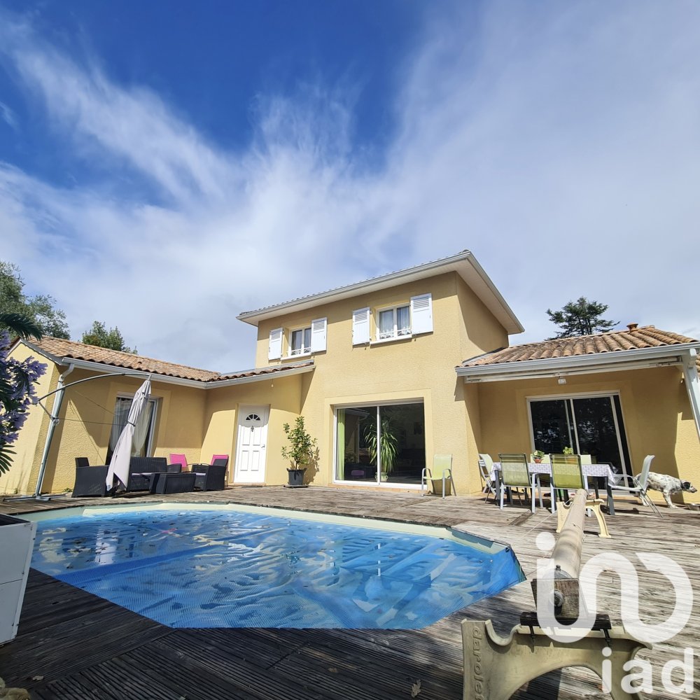 4 bedrooms House in Baurech, France No. 348628