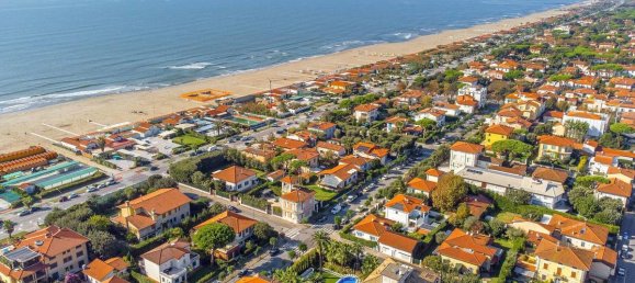 Villa T6 em Forte dei Marmi, Italy N.º 46393 23