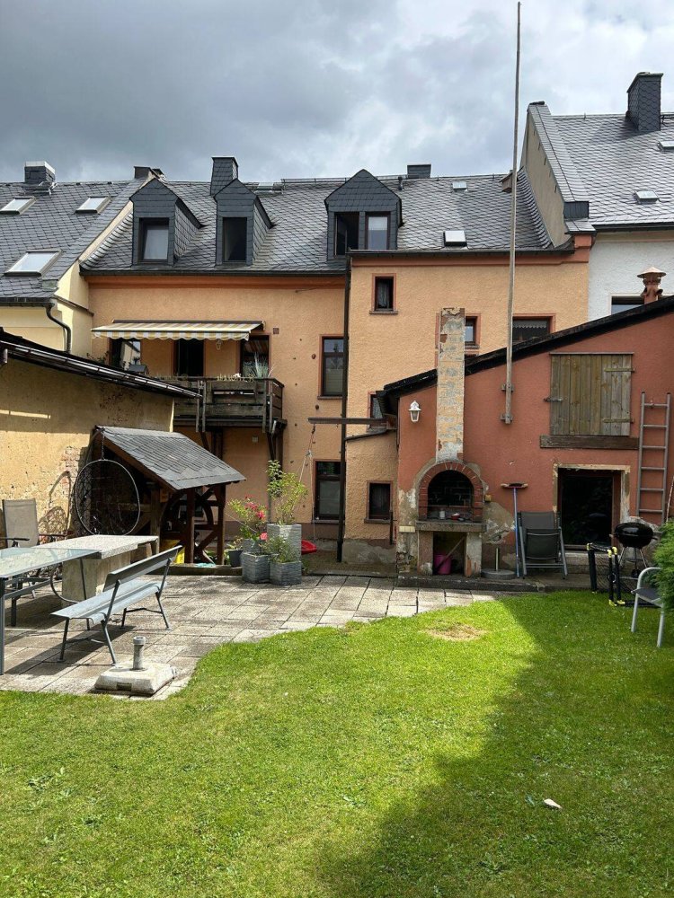 7 غرف نوم بناية في Erzgebirgskreis, Germany رقم 61138