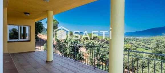 5 bedrooms Villa in Barcelona, Spain No. 176661 8