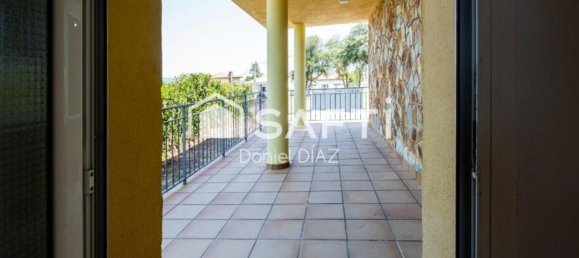 5 bedrooms Villa in Barcelona, Spain No. 176661 7