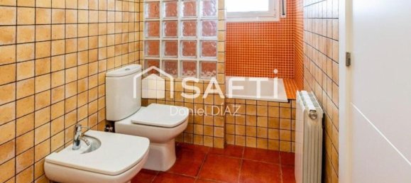 5 bedrooms Villa in Barcelona, Spain No. 176661 13