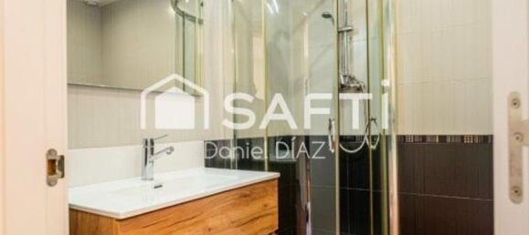 5 bedrooms Villa in Barcelona, Spain No. 176661 6