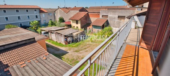 4 rooms House in Romentino, Italy No. 307566 37