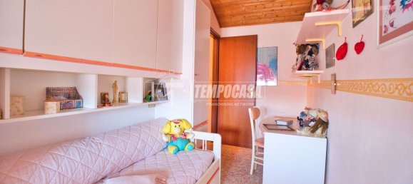4 rooms House in Romentino, Italy No. 307566 22