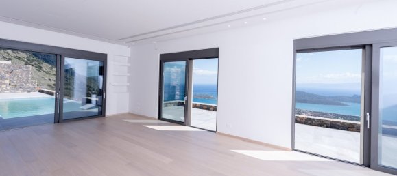 4 bedrooms Commercial property in Lasithi, Greece No. 252 11