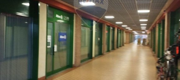 109m² Commercial property in Urago d'Oglio, Italy No. 58302 6