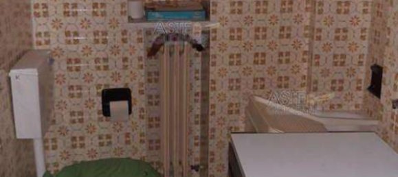 8 rooms Apartment in Asti, Italy No. 262776 11