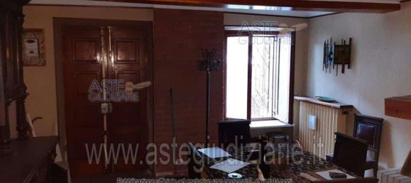 8 rooms Apartment in Asti, Italy No. 262776 5