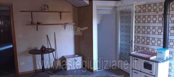 8 rooms Apartment in Asti, Italy No. 262776 10