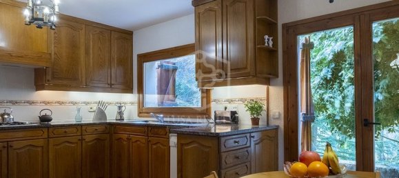 4 bedrooms Villa in Girona, Spain No. 13227 5